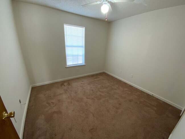 Building Photo - 49 Bert Road Apt A,B,C