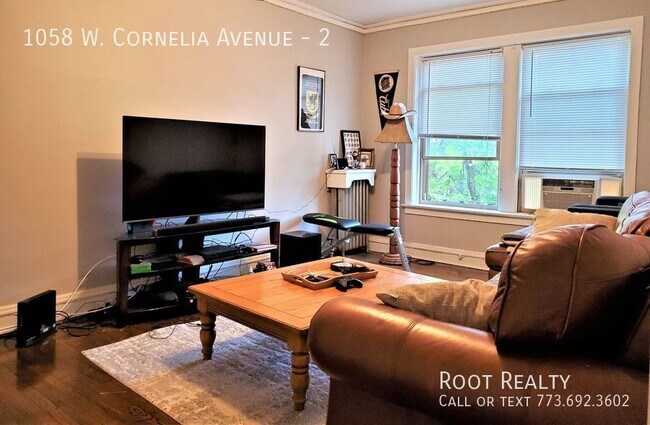 Building Photo - Wrigleyville – Large Updated 1-Bedroom - F...