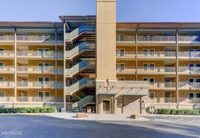 Building Photo - 3 br, 2 bath Condo - 3001 River Town Way 3...