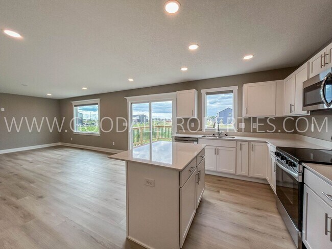 Foto del edificio - Spring Move-In Special: Spacious 5-Bedroom Home with Finished Basement in the Waukee School Distr...