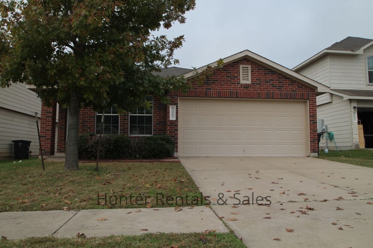 Primary Photo - Beautiful Home!