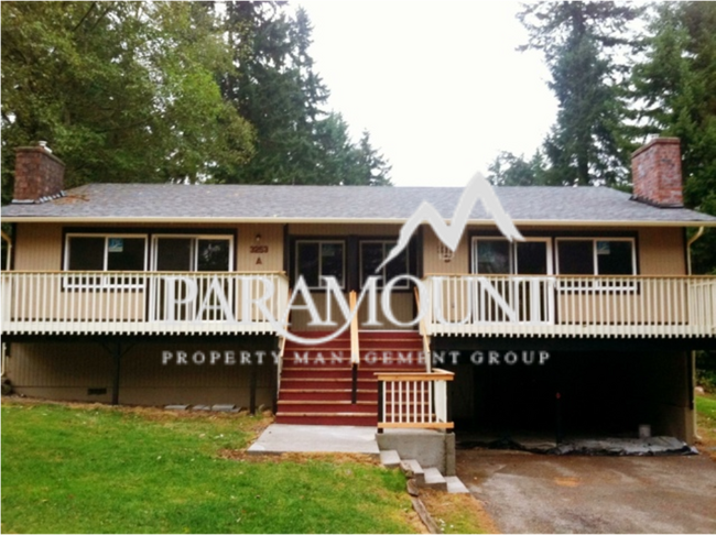 Building Photo - Spacious 3 bedroom duplex on Goldmaur!
