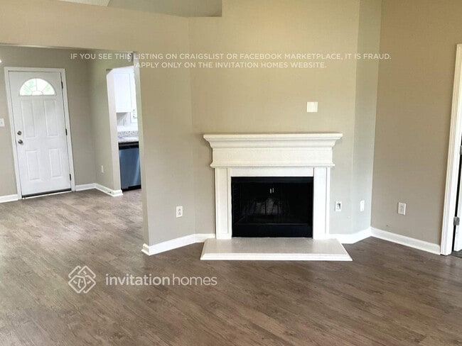 Foto del edificio - 4930 Brookwood Pl