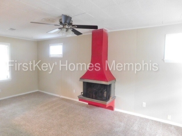 Foto del edificio - 1673 Colonial Rd