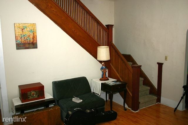 Building Photo - 1022 N Tioga St
