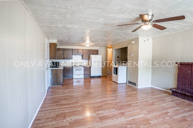 Foto del edificio - 597 W 1850 N