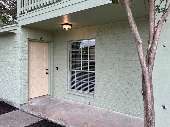 Foto del edificio - Southside Townhome