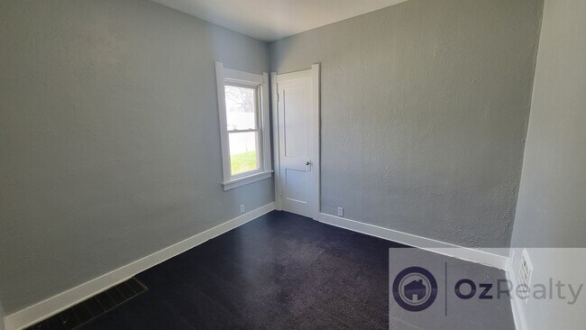 Building Photo - Discover Your Dream Home at 1763 Georgia A...