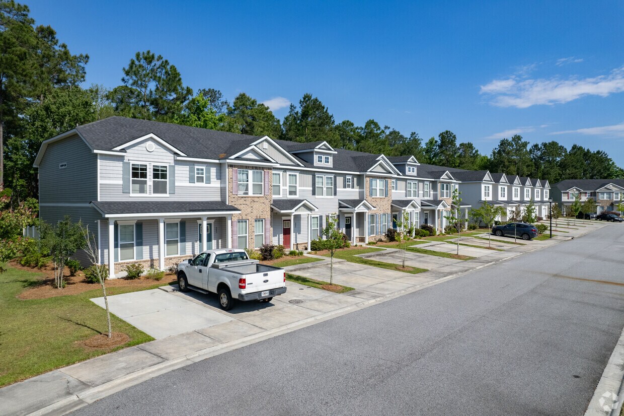 Foto del edificio - Berkley Walk Townhomes