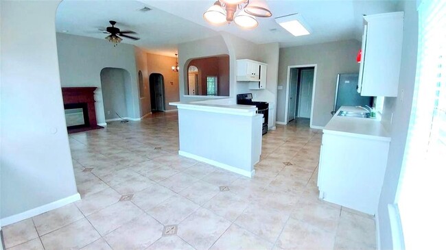 Building Photo - 3507 Stratford Manor Dr