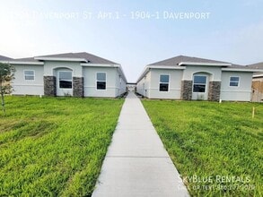 Building Photo - 1904 Davenport St
