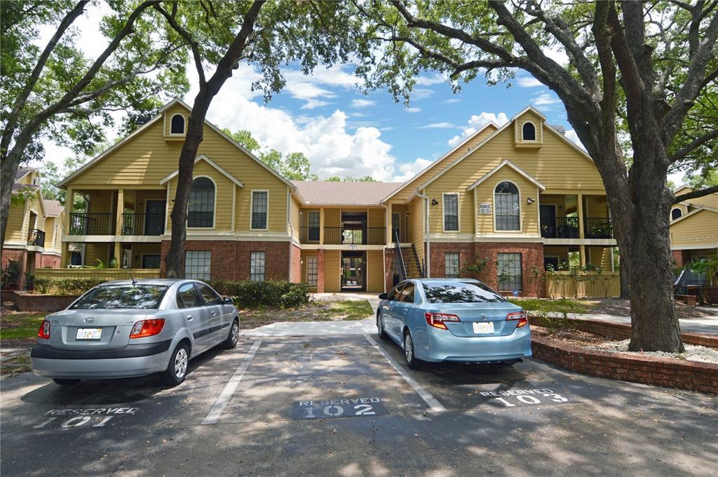 Foto principal - 8605 Mallard Reserve Dr