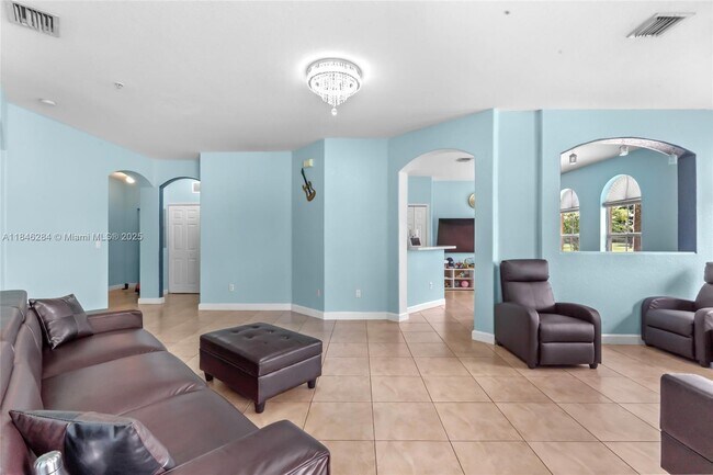 Foto del edificio - 10242 NW 7th St