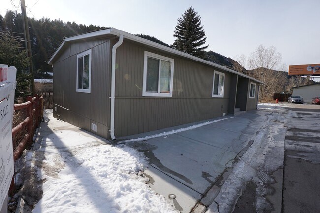 Foto del edificio - Three Bedroom Home in Idaho Springs!!