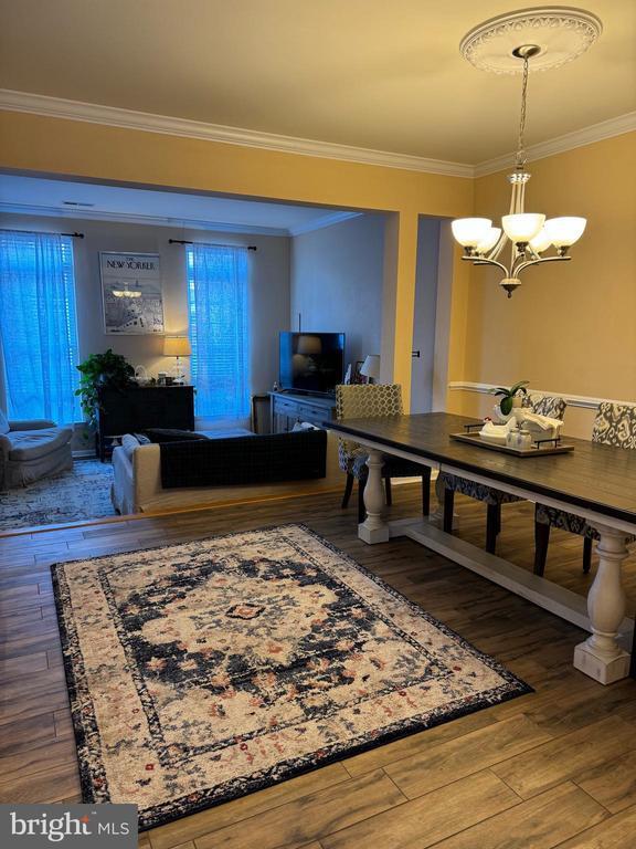 Foto del edificio - 22949 Fanshaw Square