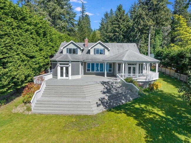 Foto del edificio - Waterfront Estate Looking for Long-Term Re...