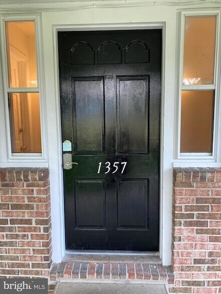 Foto del edificio - 1357 W Pulaski Hwy