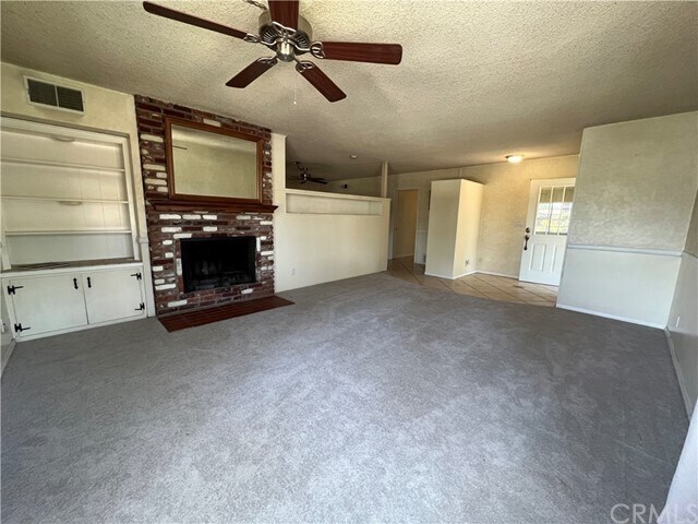 Foto del edificio - 673 Carleton Ave