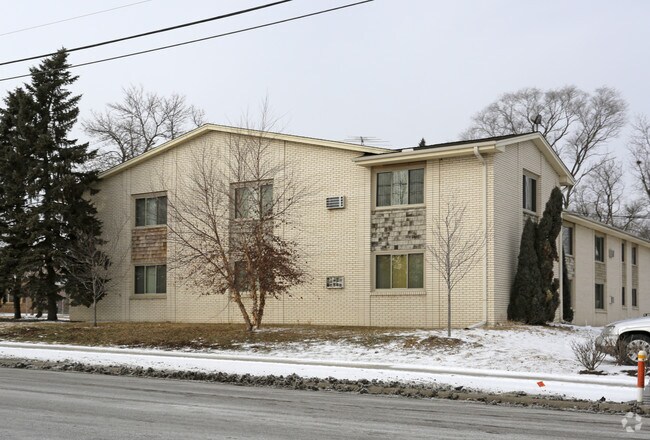 Building Photo - 8935 Nicollet