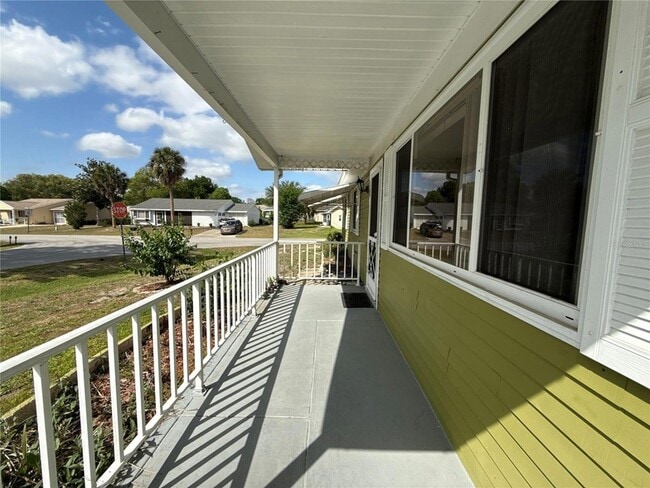 Building Photo - 8942 SW 109th Ln