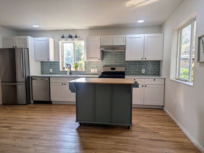 Foto del edificio - 2809 Woburn St