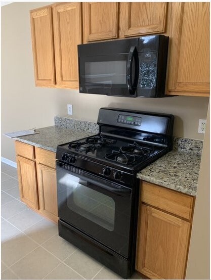 Building Photo - AVAILABLE FOR JUNE 1ST MOVE IN!