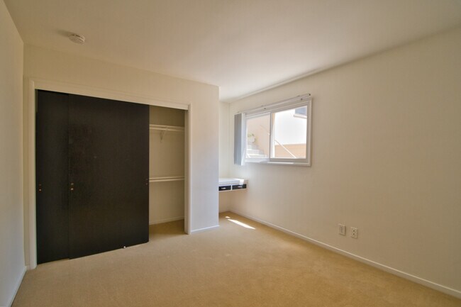 Foto del edificio - 2312 Highland Ave