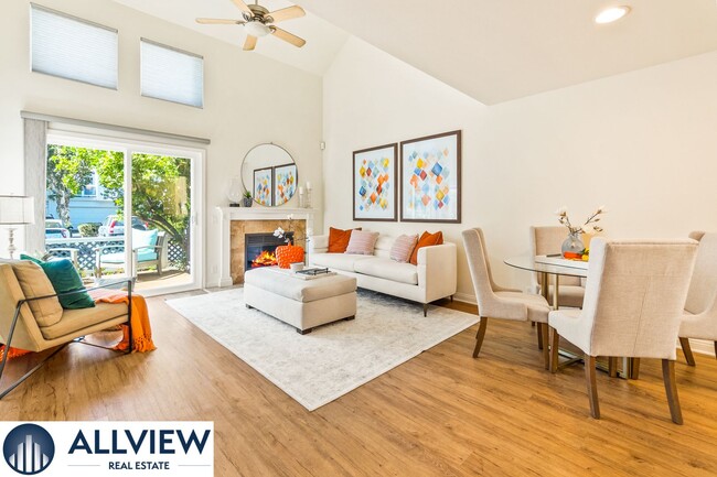 Building Photo - Beautiful 2 bed 2 bath home in the highly ...