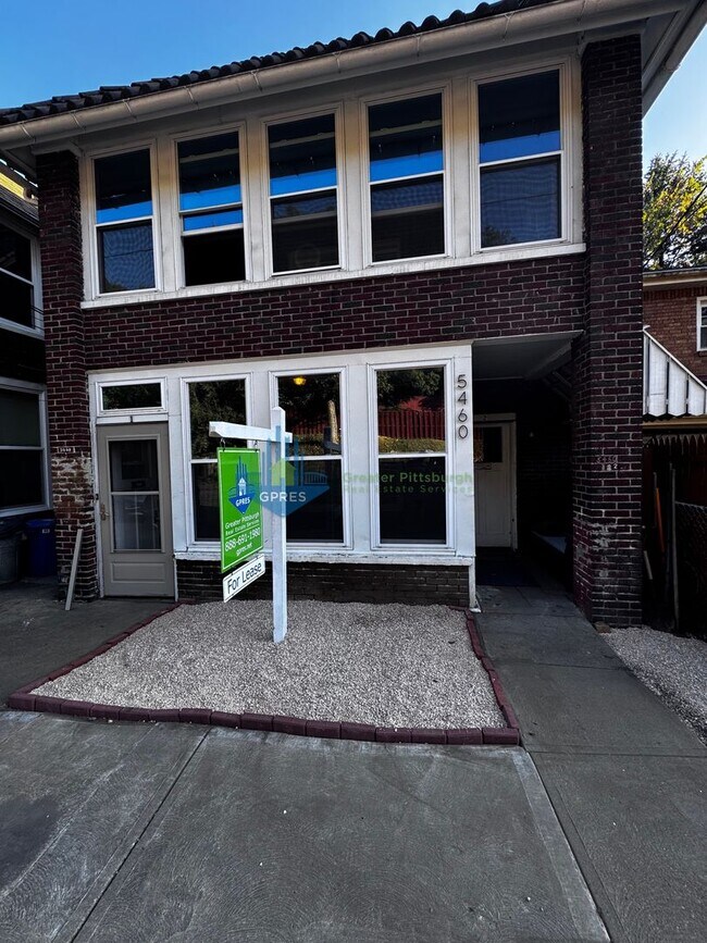 Foto del edificio - East Liberty 2-Bedroom duplex