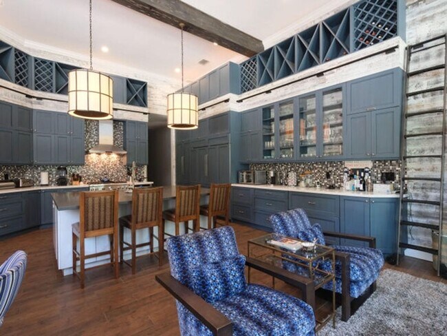 Foto del edificio - 12465 World Cup Ln