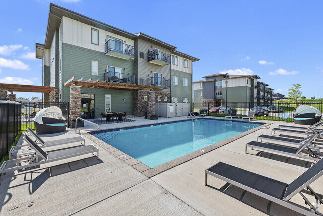 Building Photo - Silverthorne Flats