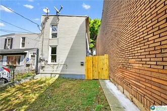 Building Photo - 525 N Ninth St