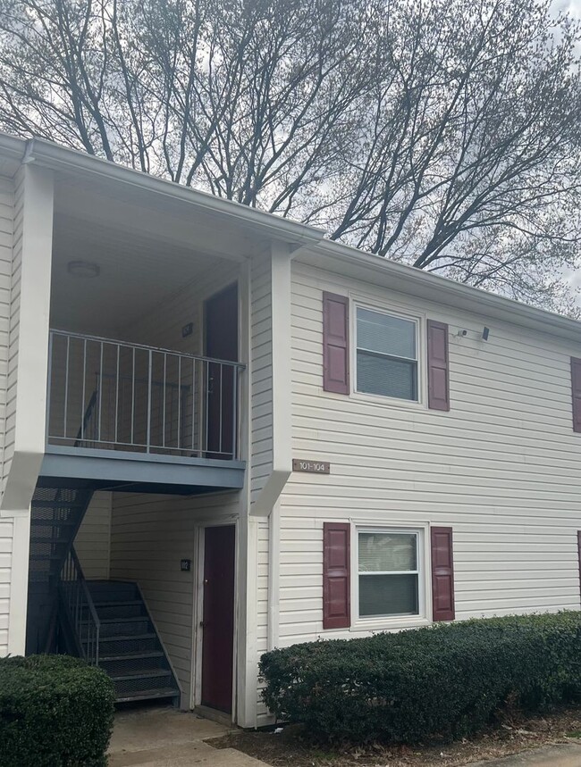 Foto del edificio - 2 Bedroom/ 1 Bathroom $1150.00