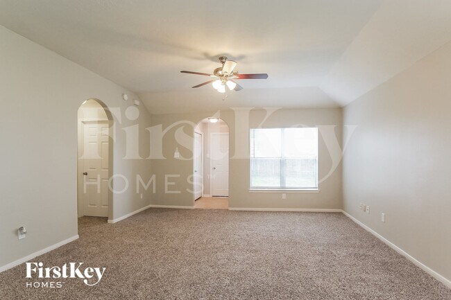 Building Photo - 21106 Wortham Oaks Dr