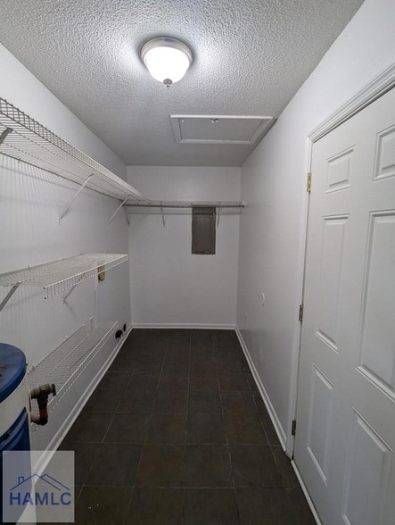 Foto del edificio - 468 Elm St