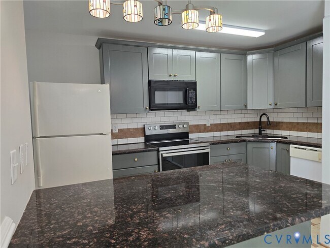 Foto del edificio - 757 Pleasant St