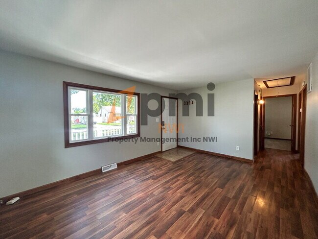 Foto del edificio - 3 Walnut Pkwy