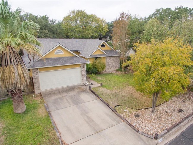 Building Photo - 1605 Garnaas Dr