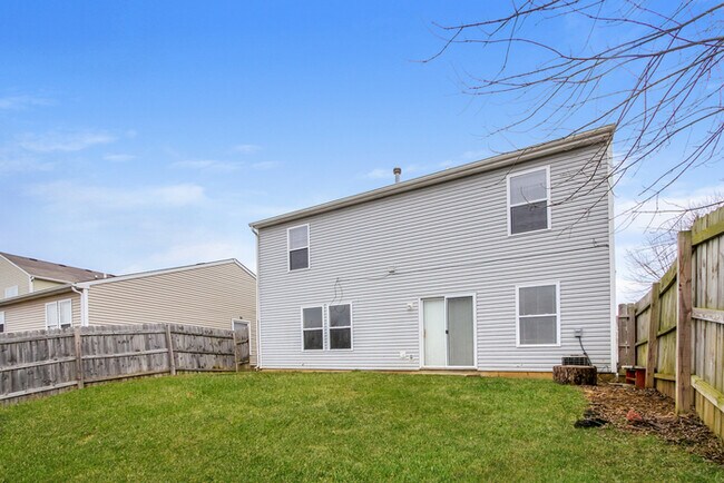 Building Photo - 2302 Summerwood Ln