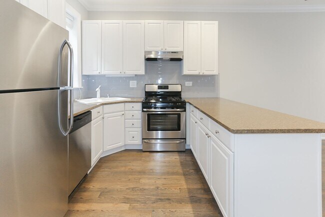 Foto del edificio - 3852 N Southport Ave