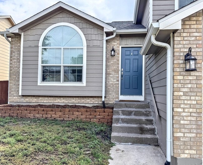 Photo - 7925 Chancellor Dr House