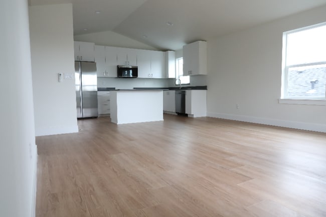 Foto del edificio - 12913 SE Ridgecrest Rd