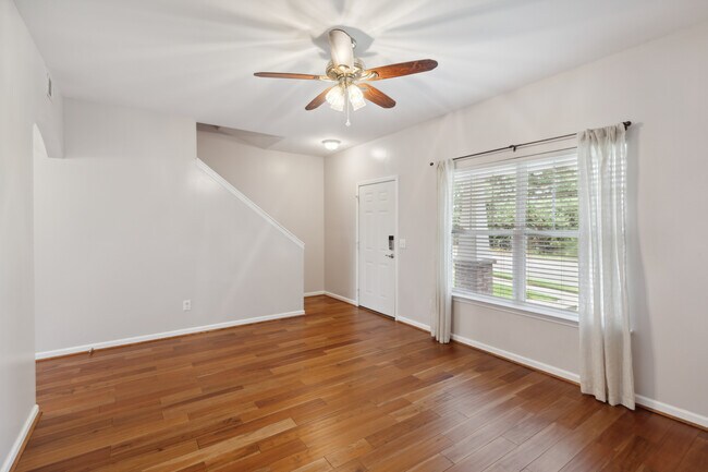 Living Room - 708 Vernon Ave