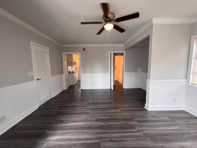 Building Photo - 101 S Golfview Rd