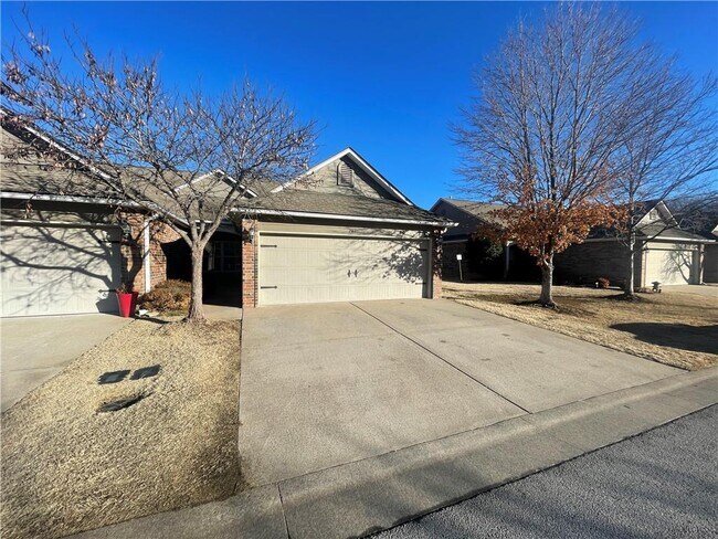 Building Photo - 2811 W Valley W Ct