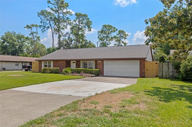Building Photo - 10055 Westview Dr