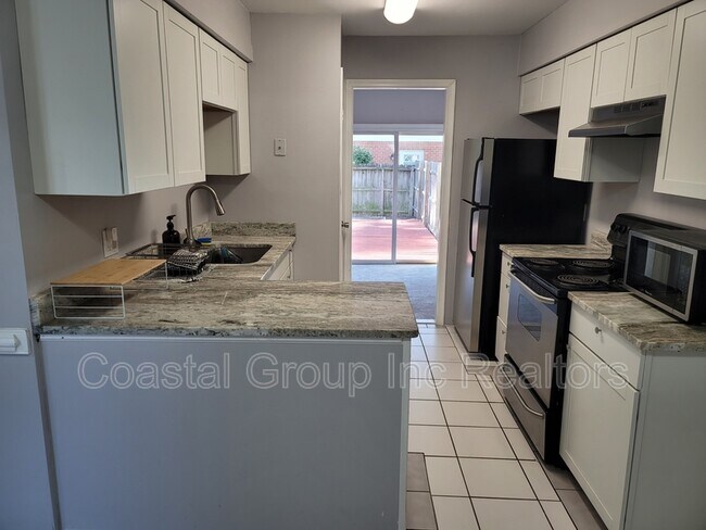 Foto del edificio - 2449 Reagan Ave