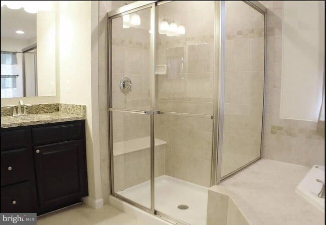 Building Photo - 8618 Stone Hill Ln