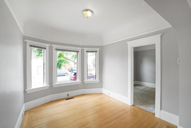 Building Photo - 2841 Washington Street - 3 bedroom | 1 bat...
