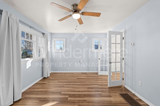 Building Photo - Welcome to this charming 1-bedroom, 1-bathroom home located in the vibrant city of Spokane, WA.